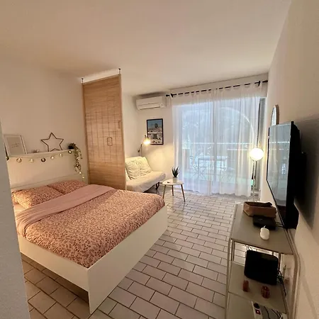 Sur Le Port De - A 2min Des Plages, Clim & Balcon Apartment